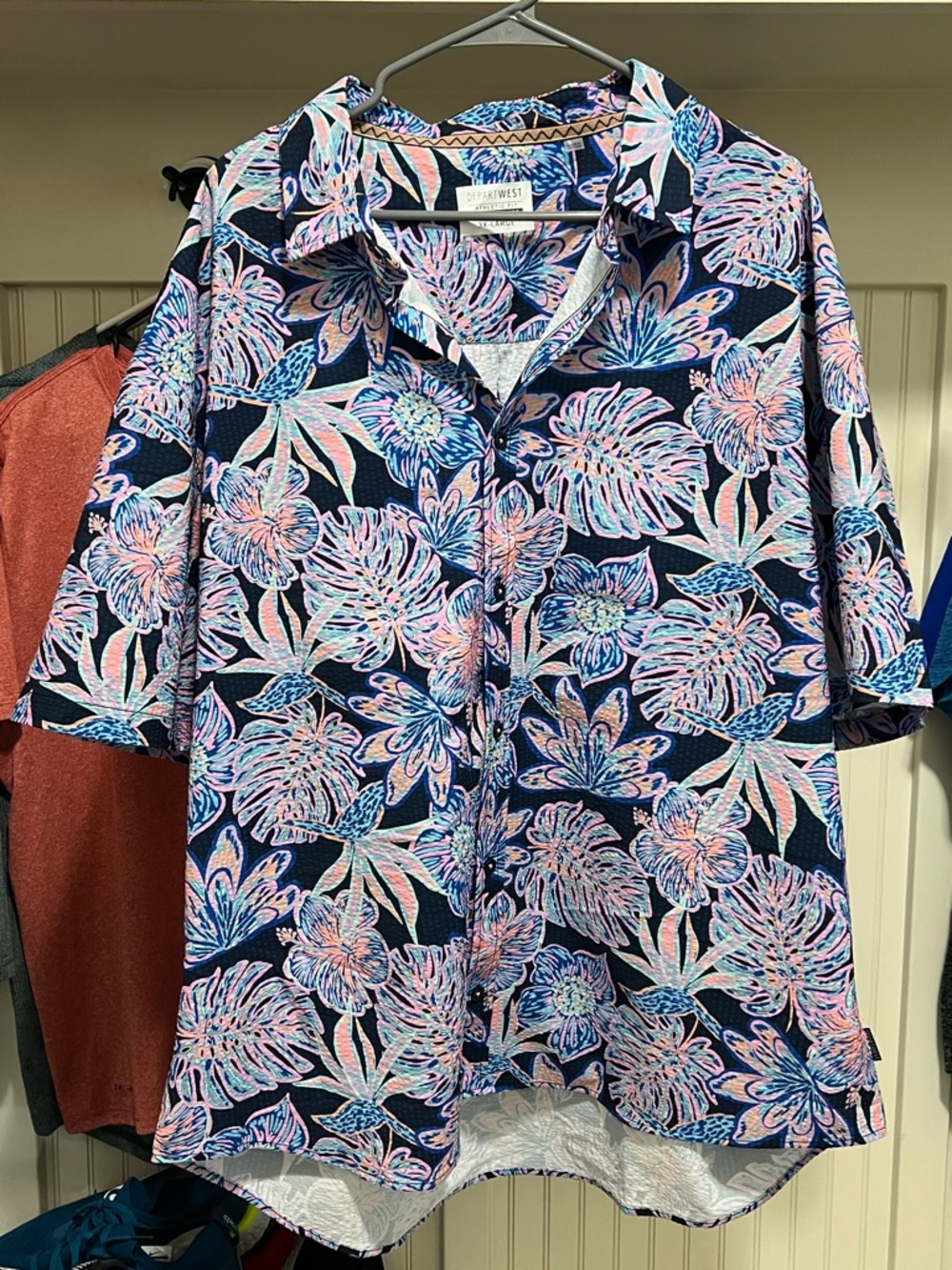 DepartWest Colorful Hawaiian-Inspired Short-Sleeve Button-Down Shirt